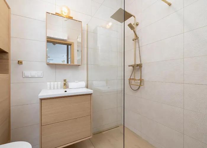 Apartment Luxury Two Bedroom With Terrace And Garage By Renters Prestige